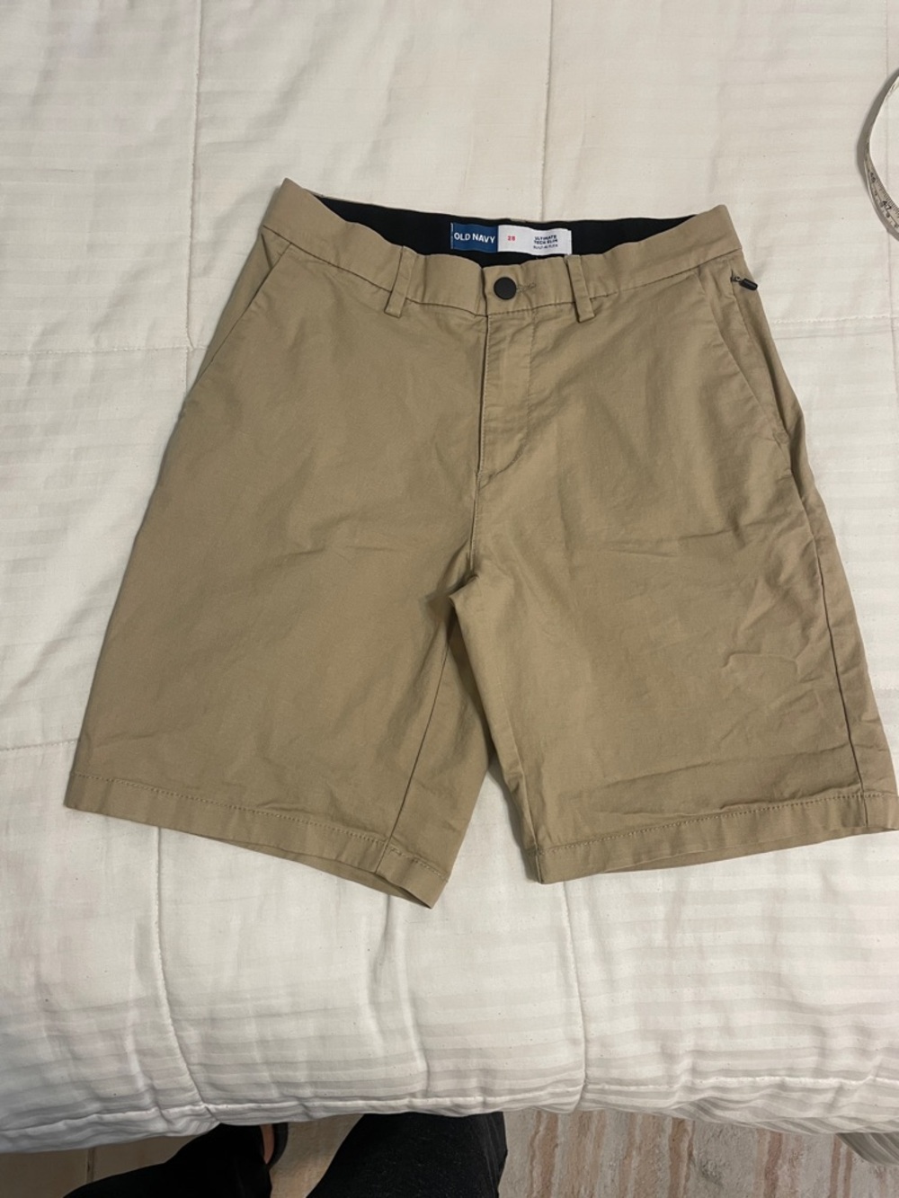 Old Navy Men's Tan Flat-Front Chino Shorts